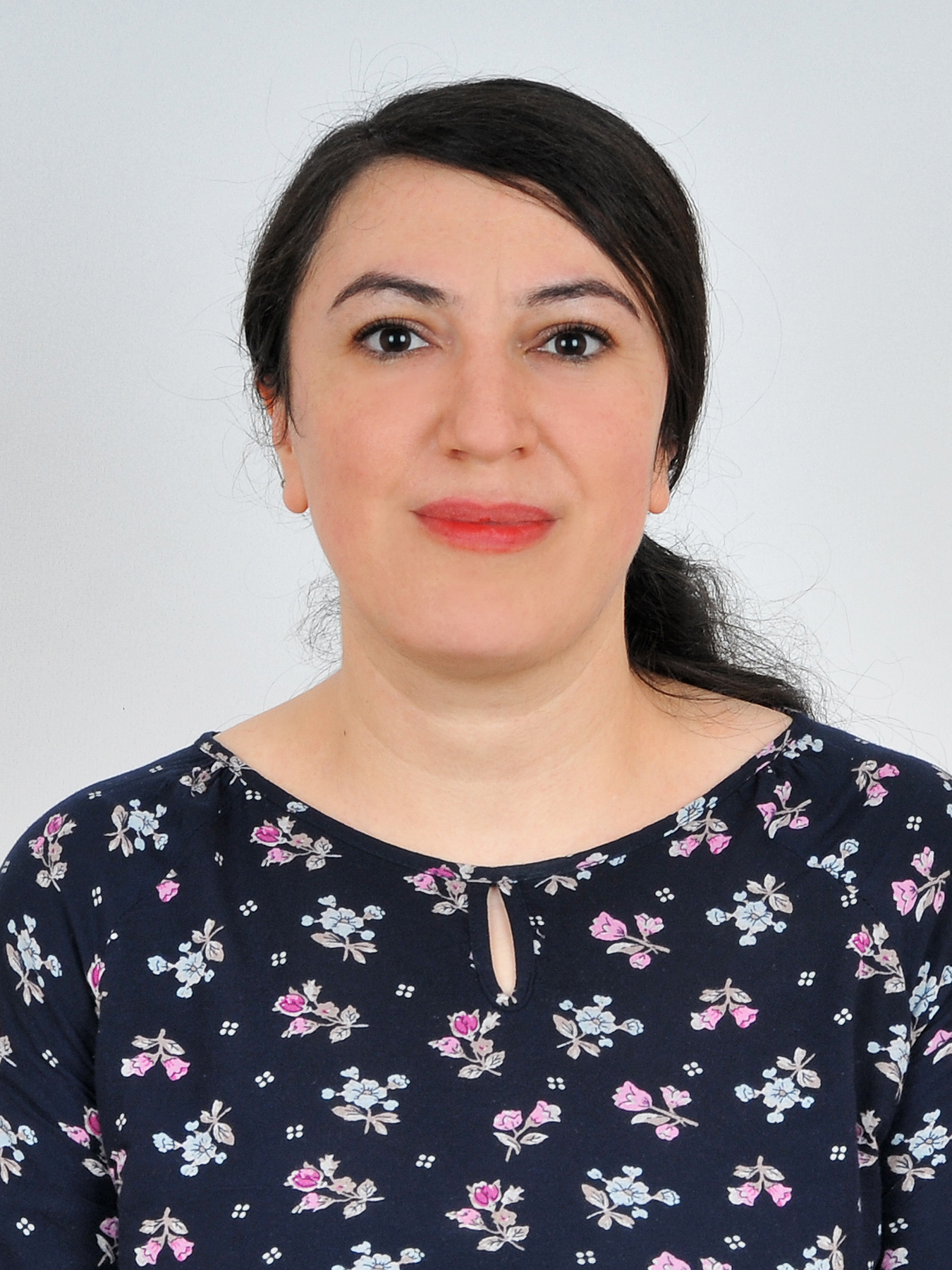 NEŞE AYÇİLEK